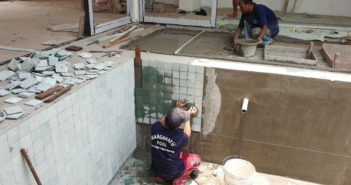 Bagaimana cara memperbaiki lantai cor beton atau dak kolam renang yang rusak Jasa Renovasi Kolam Renang Jakarta