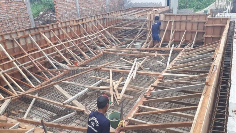 Jasa Renovasi Kolam Renang Semarang Paling Murah