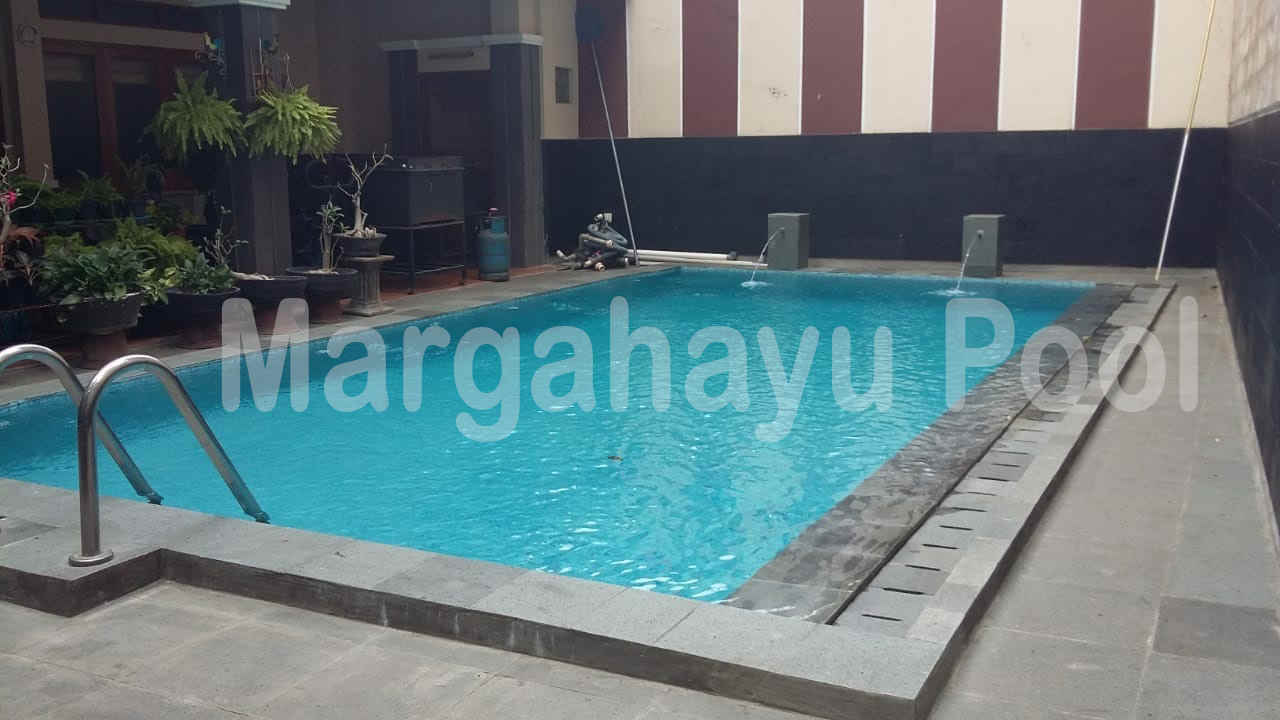 kolam renang setelah direnovasi oleh team margahayu pool
