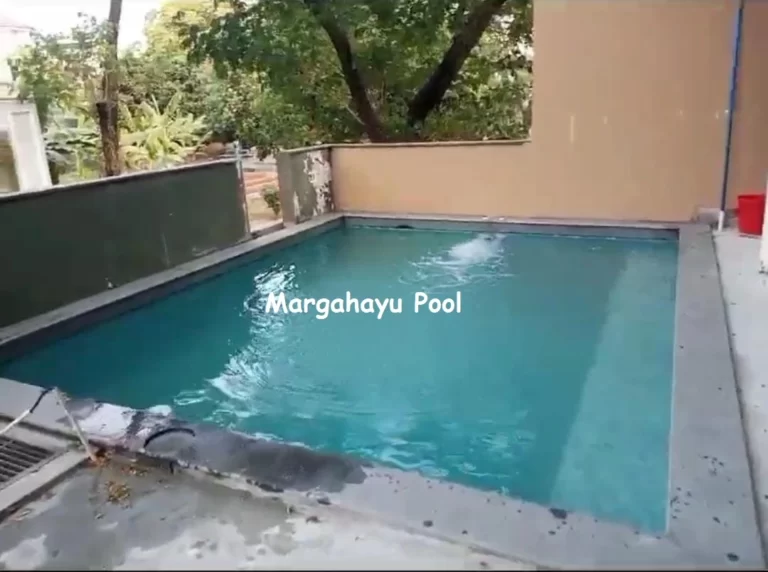 pengerjaan pembuatan kolam arus